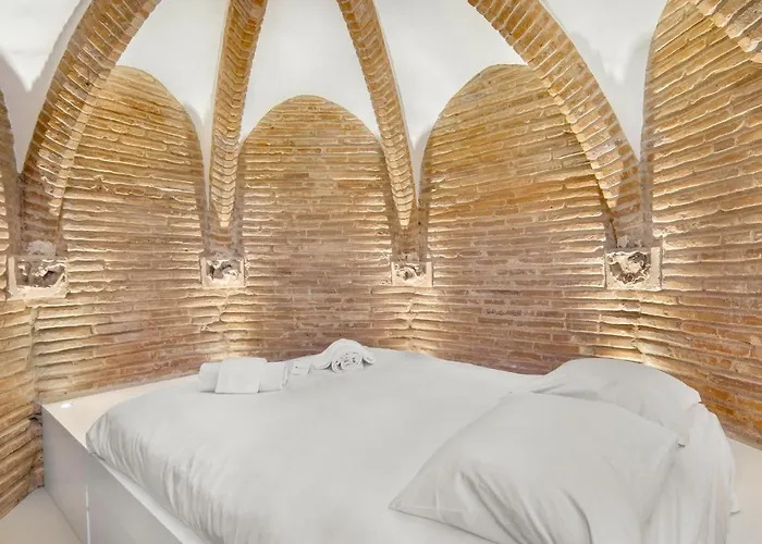 La Tour Du Capitole, Cocoon Insolite Dans * Toulouse